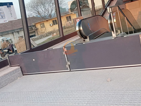 地铁站防洪墙
